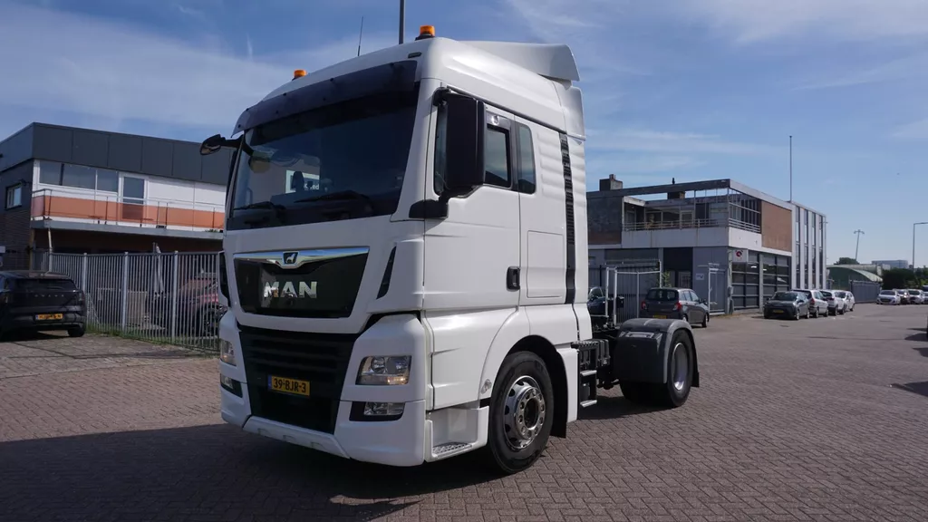 MAN TGX